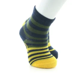 Hot Berthe Aux Grands Pieds Chaussettes bébé laine peignée rayures asymétriques bleu marine, kaki et jaune