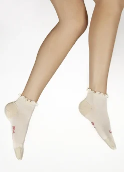 Hot Berthe Aux Grands Pieds Chaussettes Courtes en soie à côtes écru