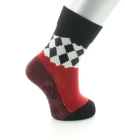 Online Berthe Aux Grands Pieds Chaussettes Damiers Rouges et Noirs