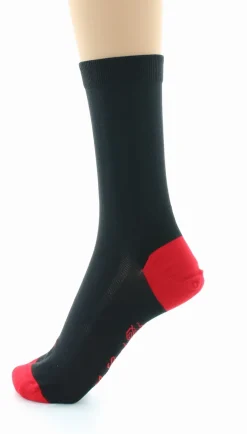 Online Berthe Aux Grands Pieds Chaussettes en soie noir-rouge