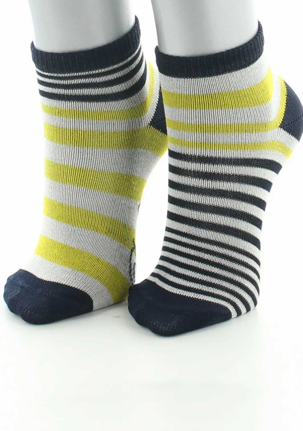 Hot Berthe Aux Grands Pieds Chaussettes enfant coton fil d'Ecosse rayures marine, jaune et ivoire