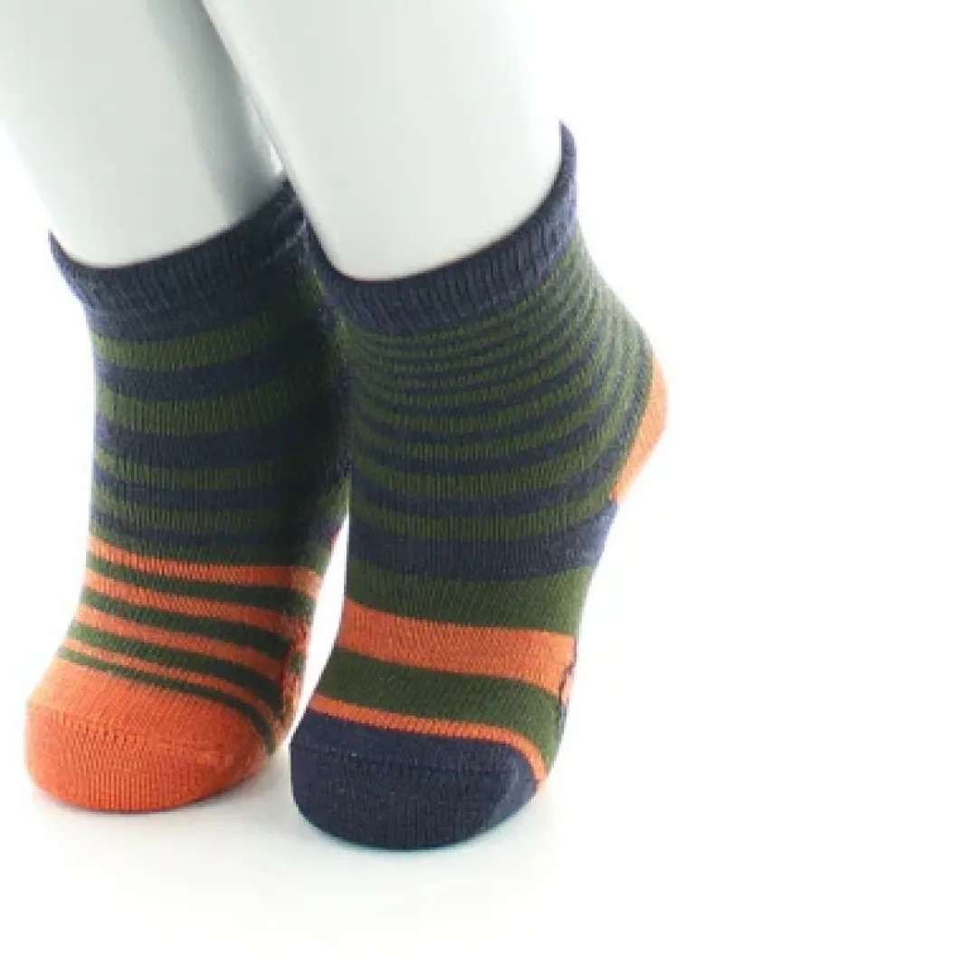Fashion Berthe Aux Grands Pieds Chaussettes Enfant Rayures Asymétriques kaki et marine