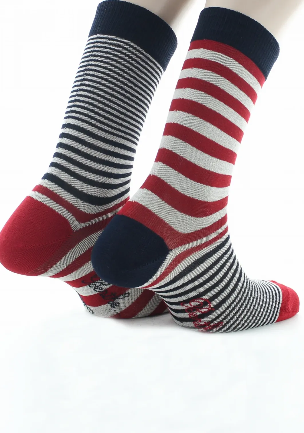 Hot Berthe Aux Grands Pieds Chaussettes homme fil d'Ecosse rayures rouge et écru