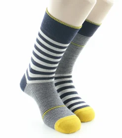 Discount Berthe Aux Grands Pieds Chaussettes homme laine peignée rayures asymétriques