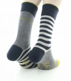 Discount Berthe Aux Grands Pieds Chaussettes homme laine peignée rayures asymétriques