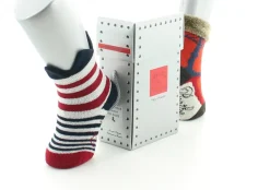 Clearance Berthe Aux Grands Pieds Chaussettes pour bébé girafe avec velours et rayures avec couronne marine