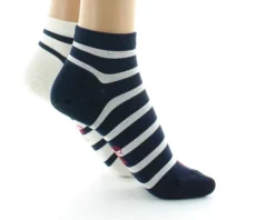 Clearance Berthe Aux Grands Pieds Socquettes en soie rayées asymétriques Marine et Ecru
