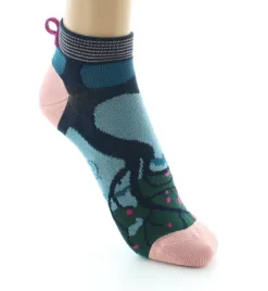 Hot Berthe Aux Grands Pieds Socquettes Femme Reflet d'un Arbre
